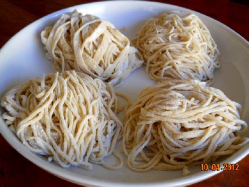 Making chinese noodles